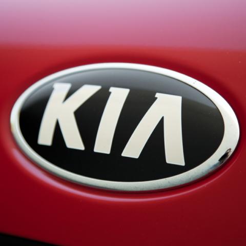 Kia подняла цены на автомобили в России пятый раз за год